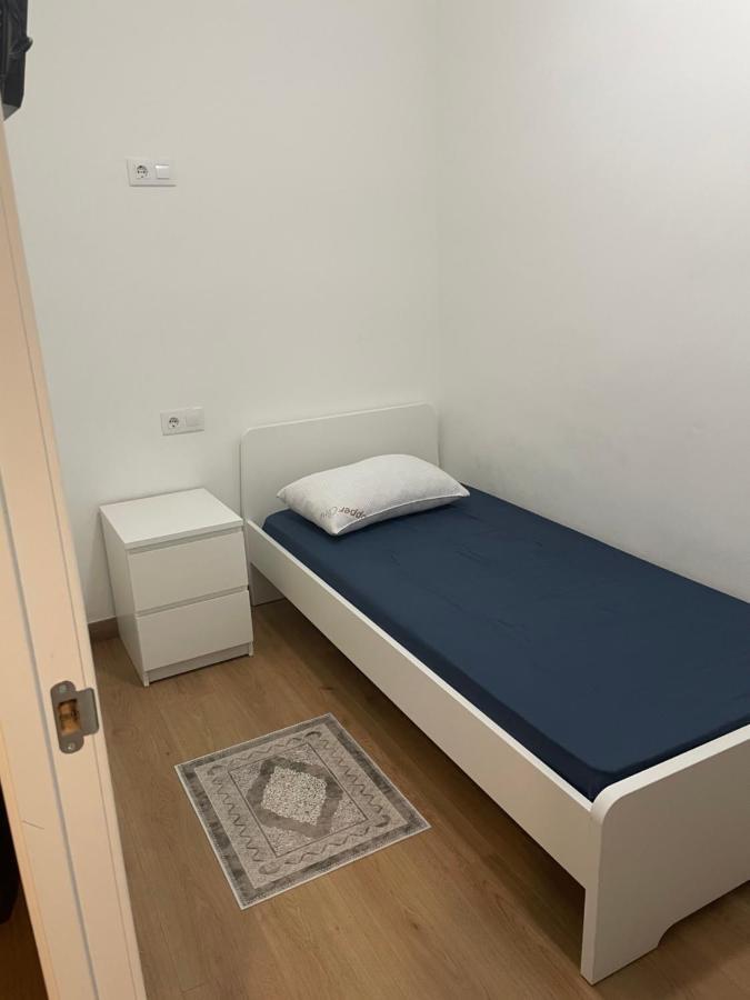 Kaylapart Aparthotel L'Hospitalet de Llobregat Esterno foto